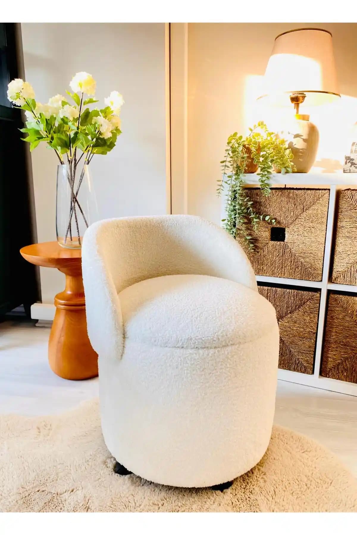 WEBPANYA Mobilya X Large Beyaz Tedy Kumaş Sandıklı Silindir Dekoratif Oturma ve Sehpa Ürünü