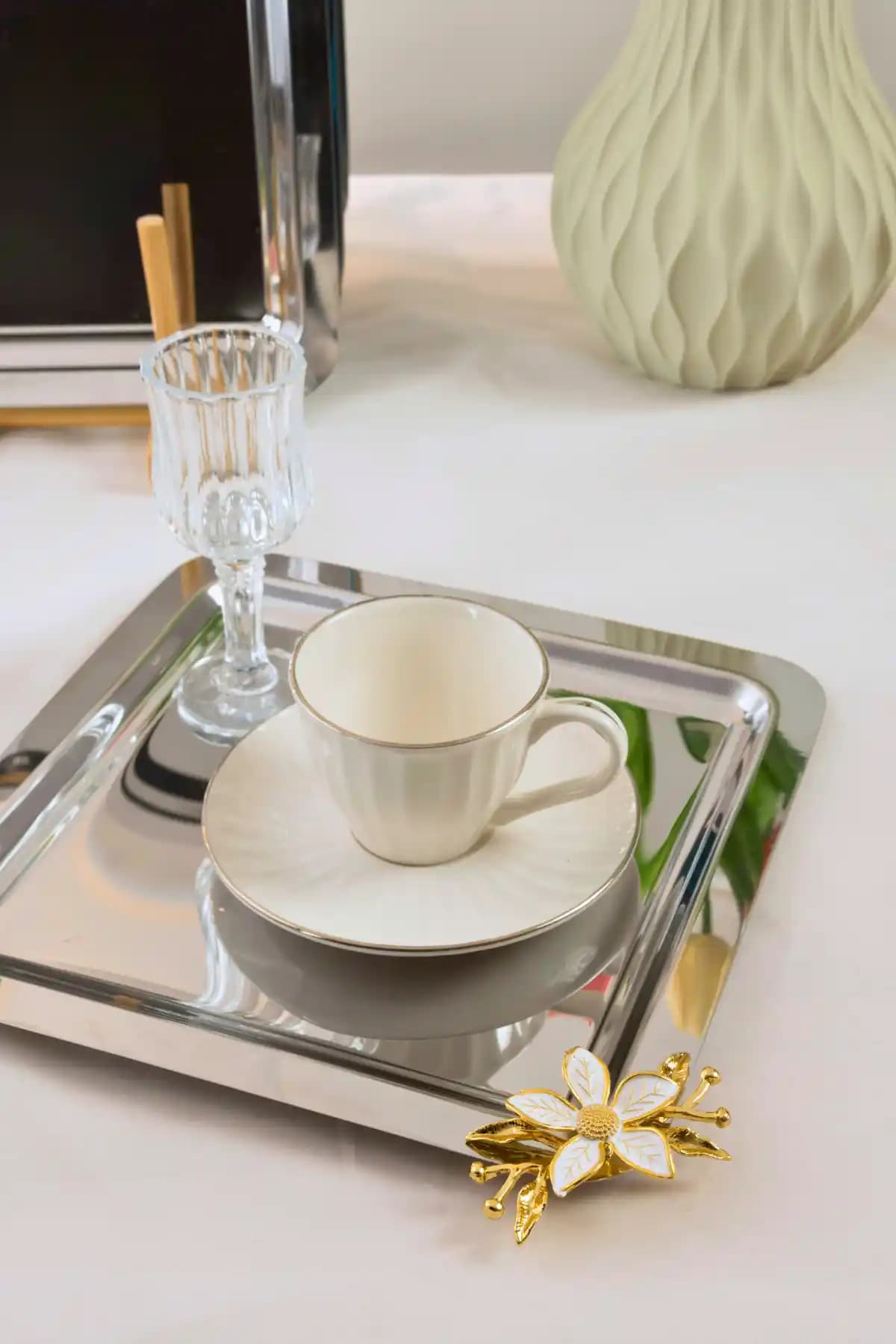 Yaren Style 6'lı Kare Paslanmaz Çelik Tepsi Seti Modern ve Dayanıklı Mutfak Aksesuarları