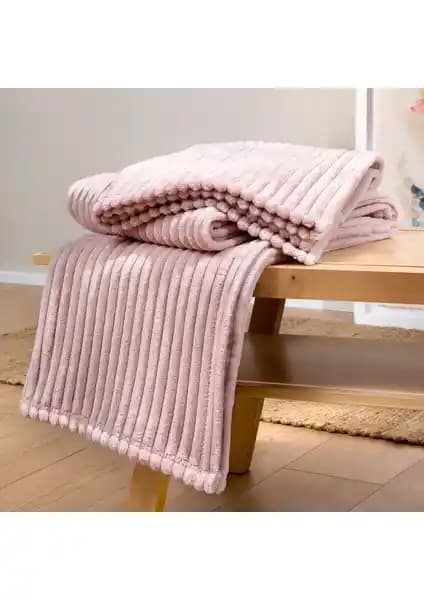 Yataş Bedding Holly Wellsoft TV Battaniyesi: Şık ve Konforlu Sıcaklık Sağlayan Ürün