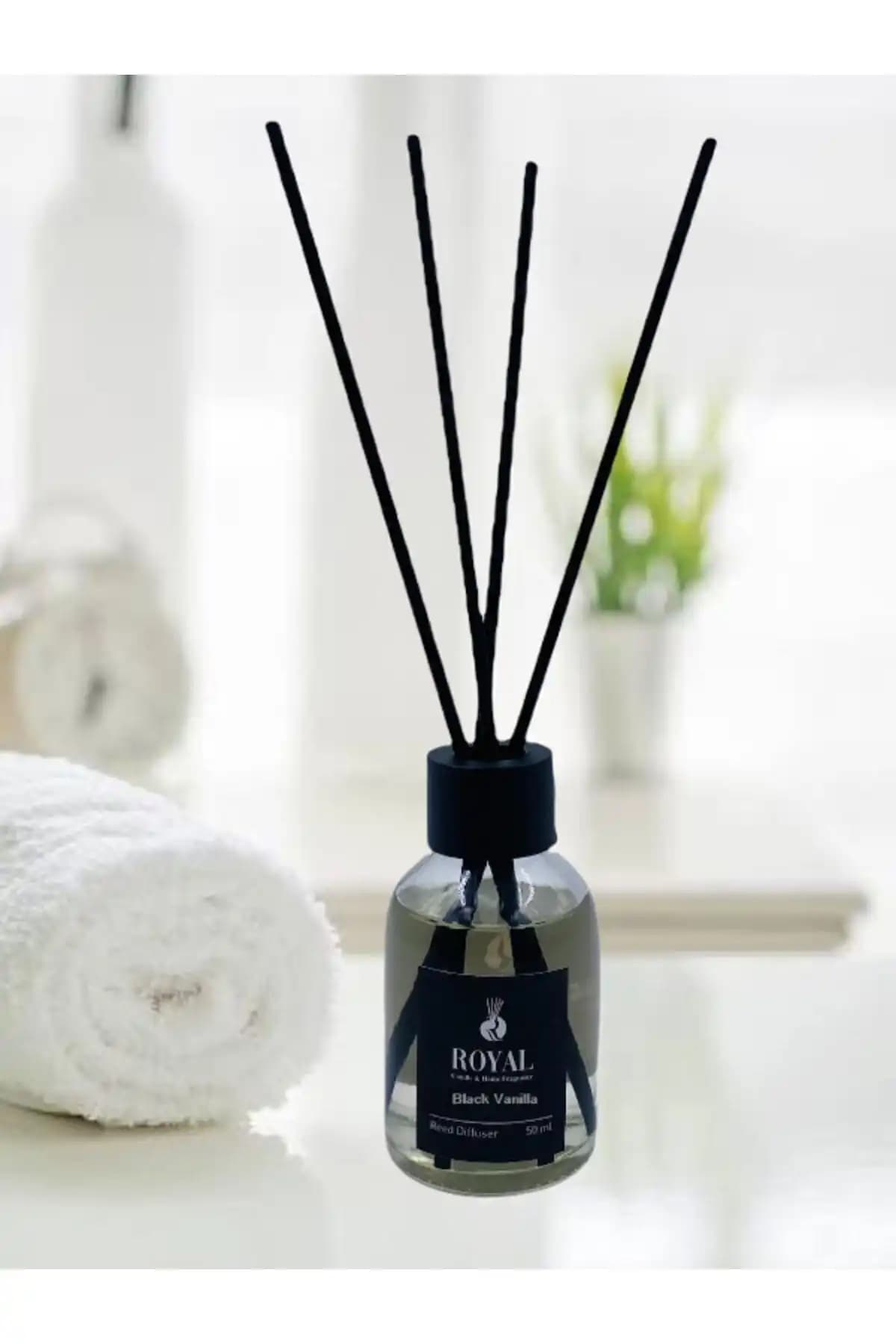 Lalezen Home Vanilya Kokusu ile Royal Mum Black Vanilya Çubuklu Oda Kokusu Karşılaştırması 2