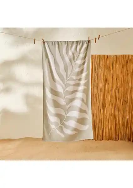 Bella Maison Pamuk Leaf Plaj Havlusu: Şıklık ve Konfor Sunan Yüksek Kaliteli Pamuk Havlu