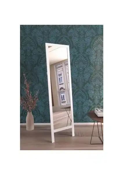 Beyaz Doğal Ahşap Ayaklı Boy Aynası Modern ve Dayanıklı Tasarımıyla Dekorasyonunuza Şıklık Katar