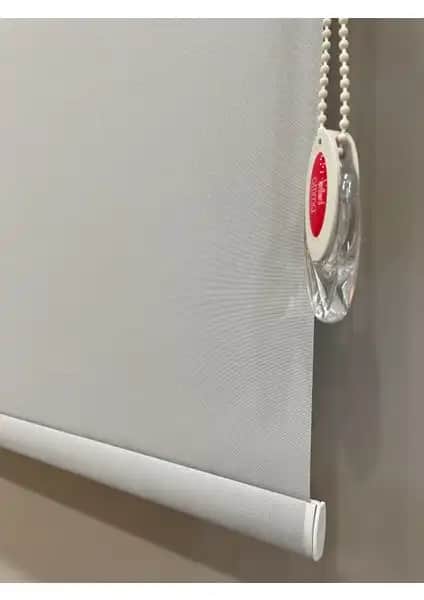 Brillant Stor Perde: Şık ve Dayanıklı Modern Perde Çözümü