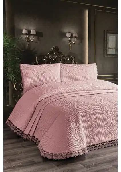 Bursa Çeyiz Çift Kişilik Yatak Örtüsü: Estetik ve Konfor Sunan Modern Tasarım