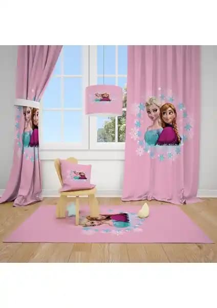 Çocuk Odası Dekorasyonunda Renkli ve Fonksiyonel Çizgi Prensesler Perde Seçenekleri