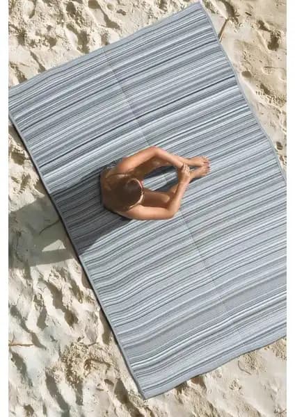 Çok Amaçlı Dayanıklı Katlanabilir Halı - Plaj, Kamp ve Bahçe Kullanımı İçin