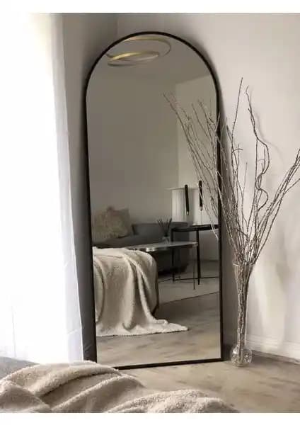 Enc Home Metal Ayaklı Boy Aynası Modern ve Şık Tasarımıyla Göz Kamaştırıyor