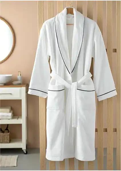 English Home Kadife Bornoz L-XL Beden Şık Tasarım ve Yumuşak Konfor Sağlar