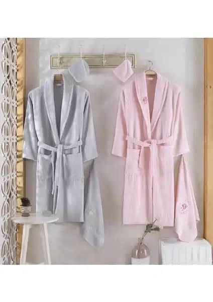 Güvenal 'Pamuxu' 8 Parça Pamuklu Bornoz Seti Yüksek Kalite ve Konfor Sunar