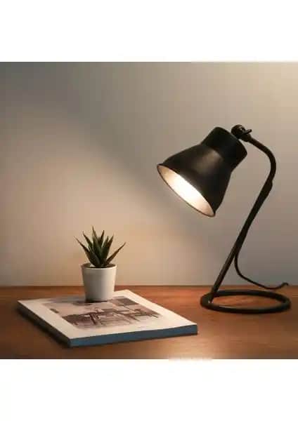 Homing Basic Tasarım Masa Lambası: Modern ve Şık İç Mekan Aydınlatma Çözümü