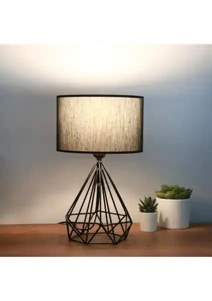 Homing Vienna Siyah Kumaş Metaltasarım Abajur Modern ve Şık Dekorasyon Unsuru