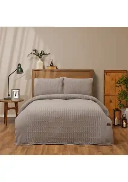 Karaca Home Manira Gri Çift Kişilik Triko Yatak Örtüsü Seti Modern ve Şık Tasarım