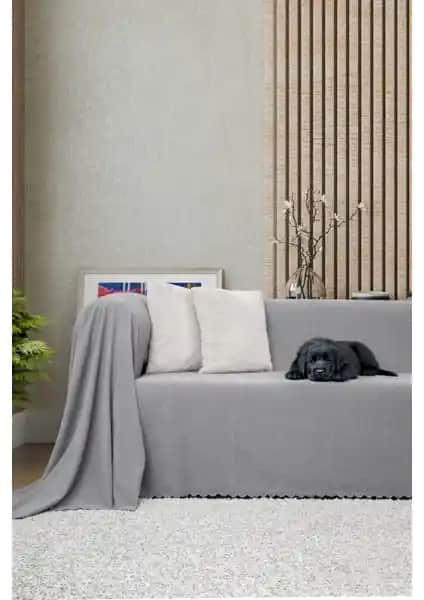 Latuda Concept Kaymaz Koltuk Örtüsü: Modern Tasarım ve Uzun Ömürlü Koruma Çözümü