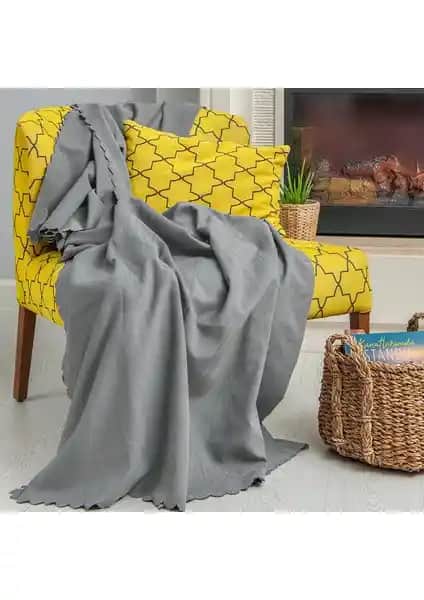 Latuda Concept Tekli Koltuk Örtüsü: Dayanıklı, Şık ve Çok Yönlü Koruyucu Ürün