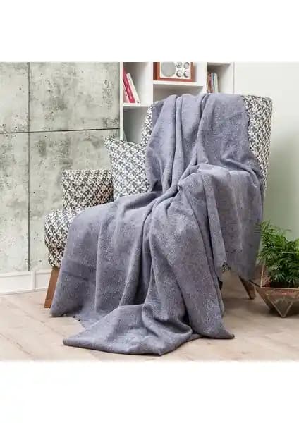 Latuda Şönil Jakarlı Desenli Kaymaz Koltuk Şalı 175x215 cm Şıklık ve Fonksiyonellik