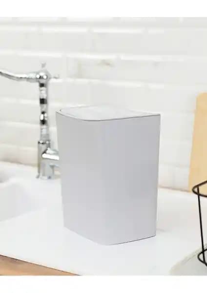 Madame Coco Olivier Switch Çöp Kovası: Şık ve Pratik Tasarım ile Küçük Alanlara Uygun