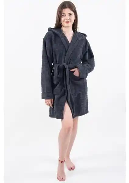 MaisonArt Comfy Kapşonlu Wellsoft Peluş Bornoz Sabahlık Kadınlar İçin Konfor ve Şıklık Sunar