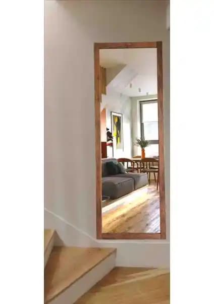 Mirrorss Ceviz Renk Ahşap Çerçeve Ayna: Estetik ve Dayanıklılığı Bir Arada Sunar