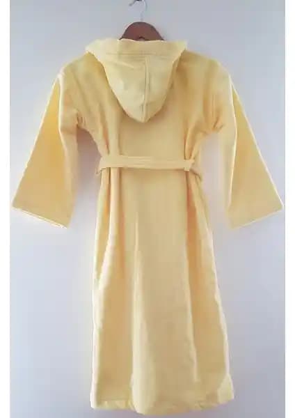 My Sweet Baby Kadife Çocuk Bornozu: Yumuşaklık ve Şıklık Sunan Kaliteli Tasarım