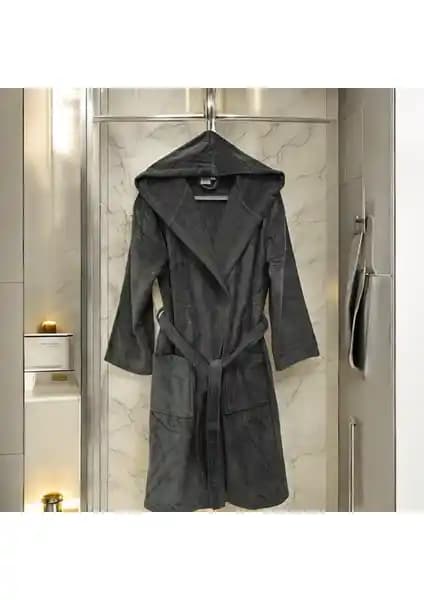 MySoft Home Kadife Kapüşonlu Bornoz: Konfor ve Şıklığın Bir Arada Sunulduğu Günlük Kullanım Ürünü