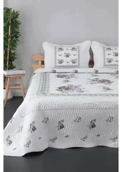 Örtüm Flower Lila Çift Kişilik Kapitone Yatak Örtüsü: Estetik ve Fonksiyonellik Bir Arada