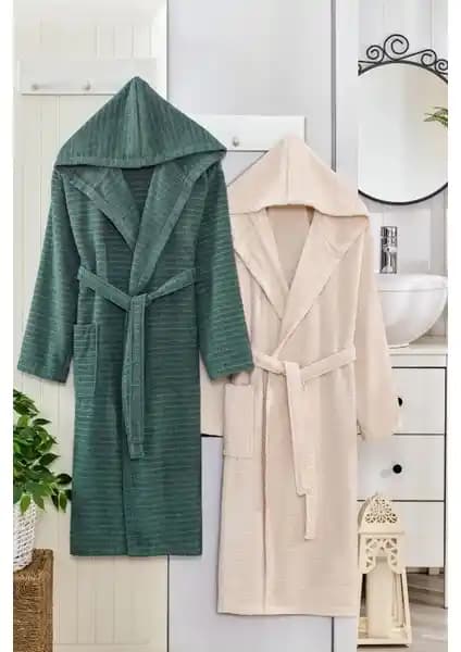 Pera 2'li Çift Bornoz Kapşonlu Seti: Şık ve Konforlu Ev ve Seyahat Kullanımına Uygun