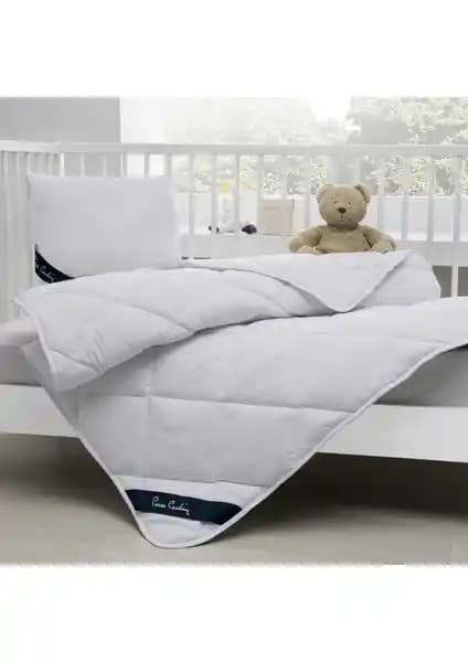 Pierre Cardin Bebek Yastığı: Sağlıklı ve Konforlu Uyku İçin Güvenilir Seçenek