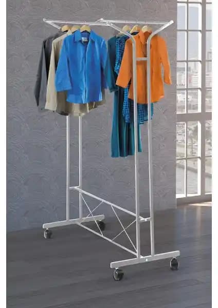 RetoDesign V Konfeksiyon Ayaklı Tekerlekli Askı Modüler ve Dayanıklı Tasarımıyla İşlevsel Bir Çözüm