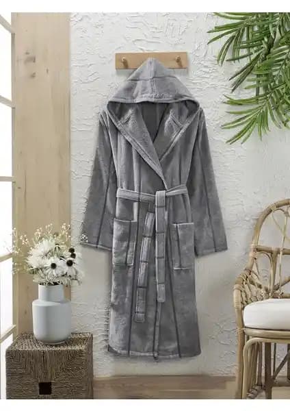 Semecca Lara Antrasit Kapüşonlu Kadife Pamuklu Unisex Bornoz Özellikleri ve Kullanım Avantajları