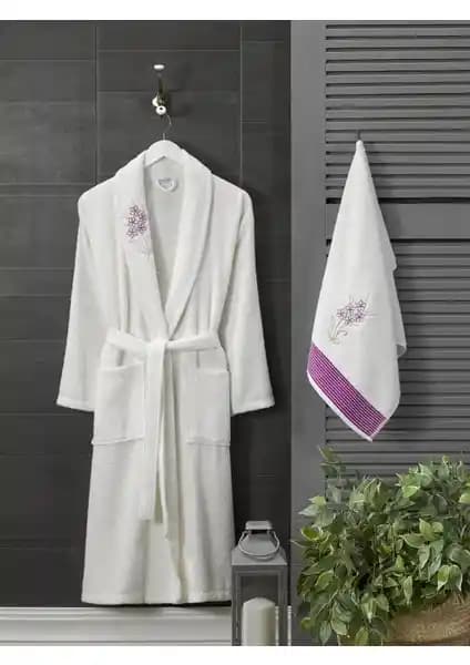 Şilay Home 2'li Bornoz ve Havlu Seti Konfor ve Şıklık Sunan Tasarım
