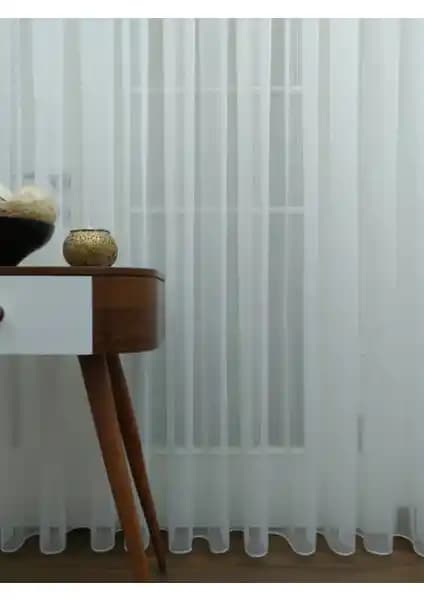 Taç İnce Çizgili Sade Tasarım Tül Perde: Modern ve Şık İç Mekân Dekorasyonu İçin Ideal
