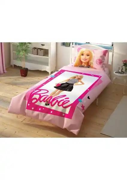 Taç Lisanslı Barbie Temalı Tek Kişilik Nevresim Takımı Konfor ve Eğlenceyi Bir Arada Sunar
