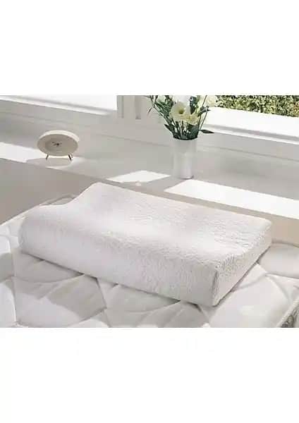 Taç Visco Yastık 40x60 cm ergonomik tasarımı ve yüksek konfor özellikleriyle sağlıklı uyku sağlar