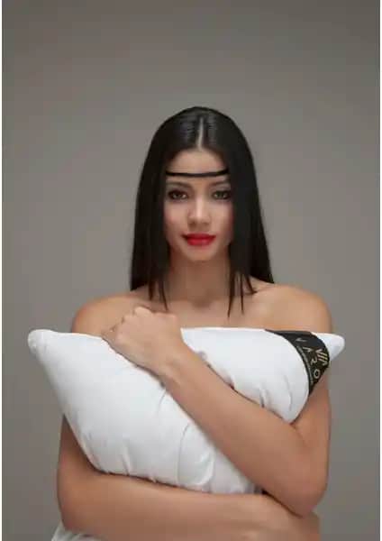 Varol Kaz Tüyü Yastık 50x70: Konfor ve Dayanıklılık Sunan Yüksek Kaliteli Uyku Yardımı