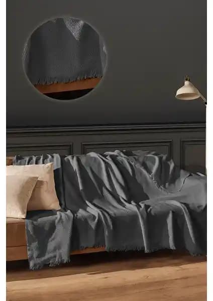 Viaden Merlin Koltuk Örtüsü: Doğa Dostu Malzeme ve Şık Tasarım ile Uzun Ömürlü Koruma