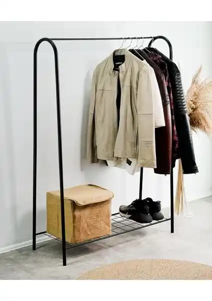 Weblonya Konfeksiyon Askısı Modern Tasarımı ve Çok Amaçlı Kullanımıyla Öne Çıkar