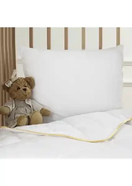 Yataş Bedding Dacron Hollofil Allerban Bebek Yastık ile Güvenli ve Konforlu Uyku Deneyimi