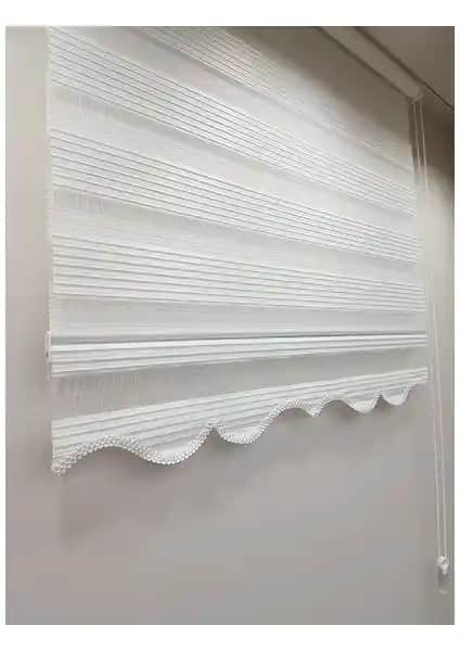 ZebraEvim Beyaz Trend Pliseli Zebra Perde Etek Dilimli - Modern ve Dayanıklı Perde Seçeneği