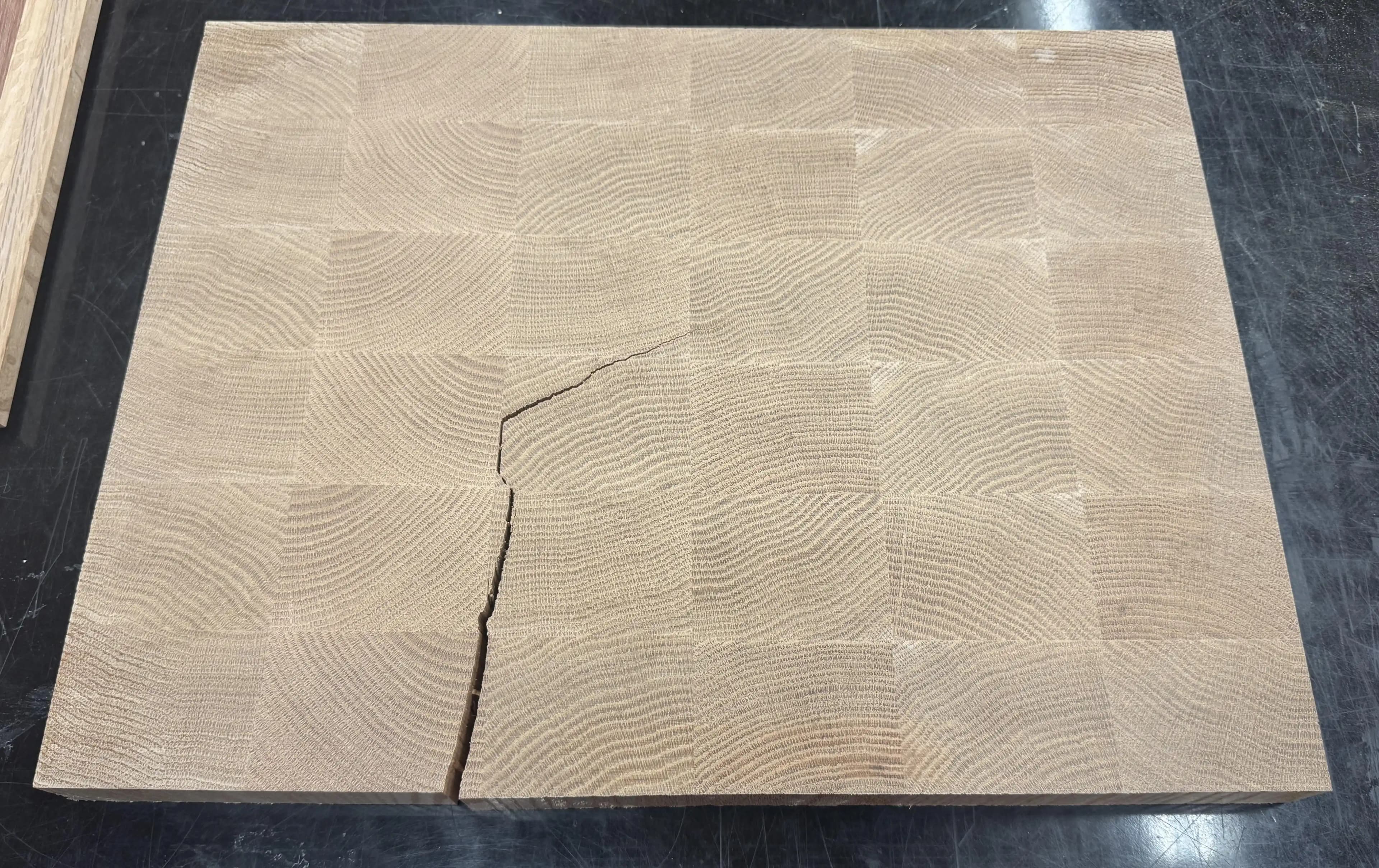 Ahşap Projelerinin Atölyede Uzun Süre Bekletilmesinde Çatlama ve Nem Kontrolü Önlemleri