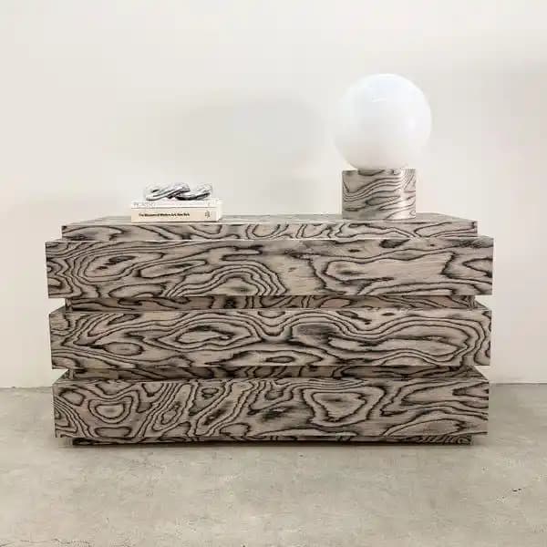 Alpi Sottsass Kaplama ve Ahşap Yüzey İşlemlerinde Katmanlama Teknikleri ve Uygulamaları