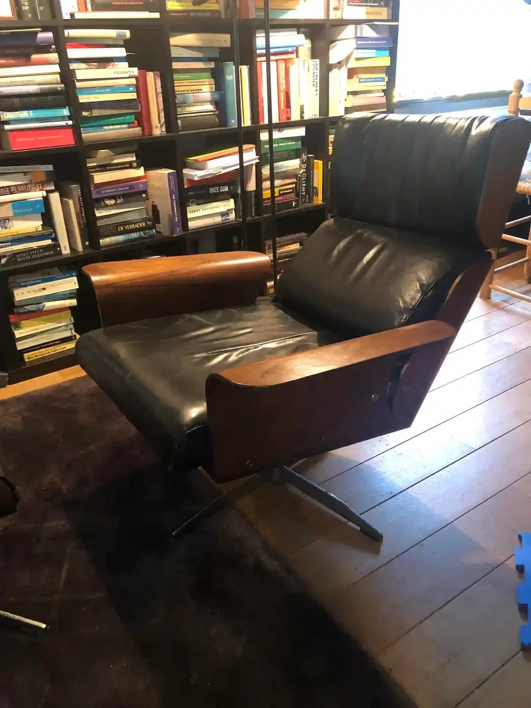 Eames Lounge Chair ve Benzerlerinin Tasarım Özellikleri ve Üretim Tarihi Üzerine İnceleme