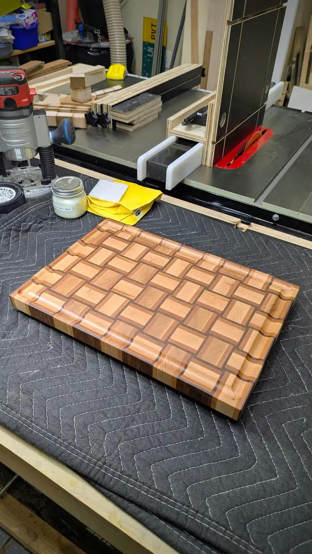 End Grain Ahşap Kesme Tahtası Yapımı: Teknikler, Malzeme Seçimi ve Tasarım İpuçları