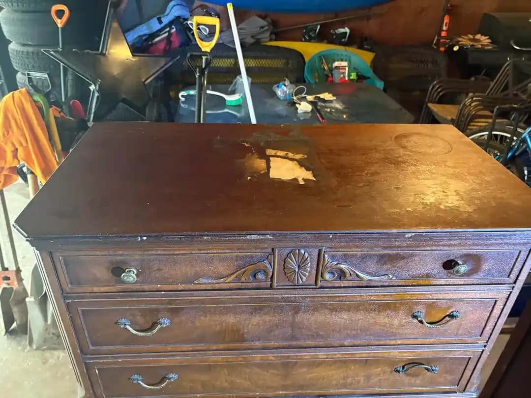 Mobilya Restorasyonunda Orijinal Detayların Korunması ve Yapıcı Eleştirinin Rolü