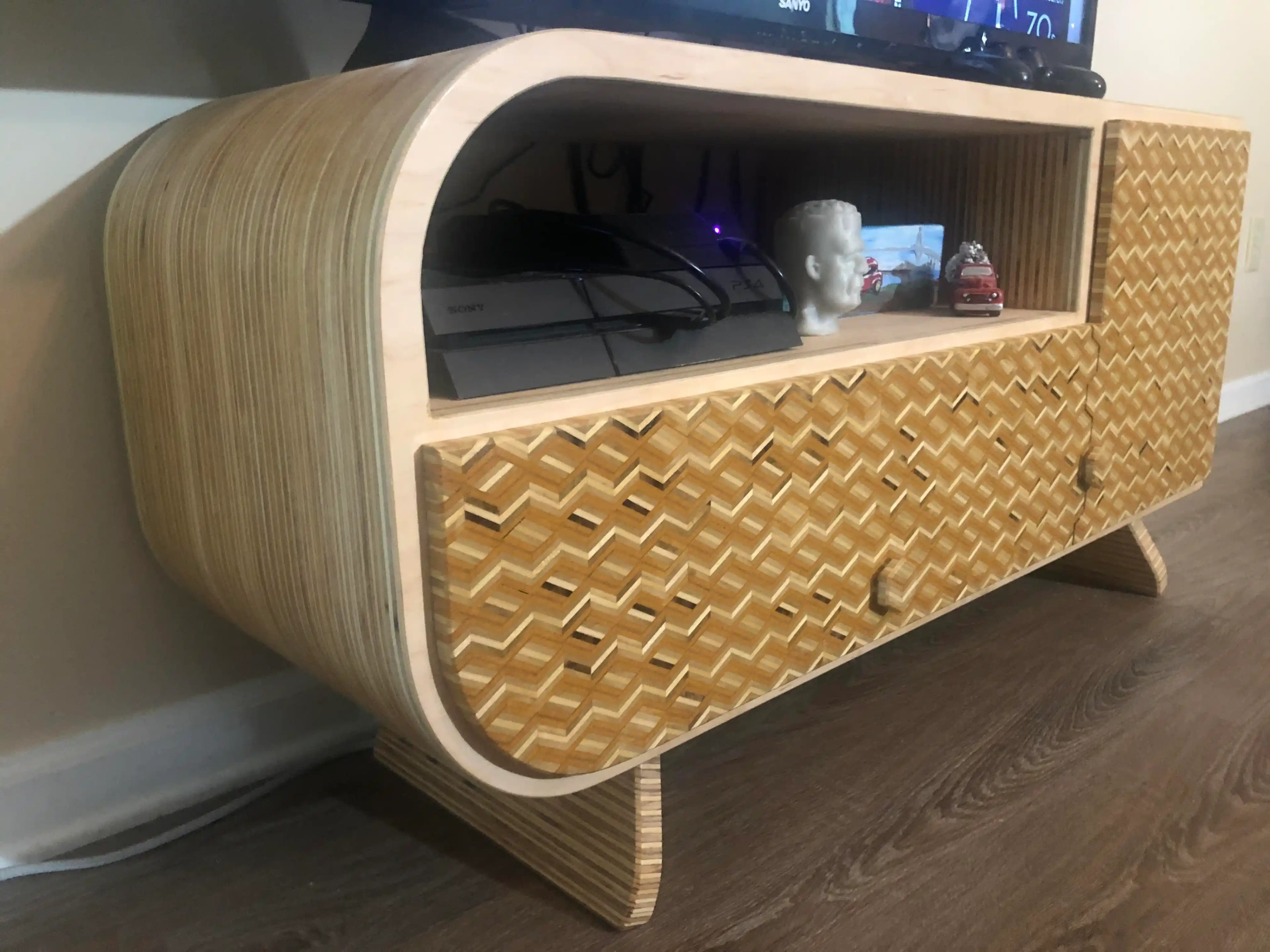 20 Katmanlı Kontrplak ve Altıgen Parçalarla Modern TV Sehpası Tasarımı ve Yapımı