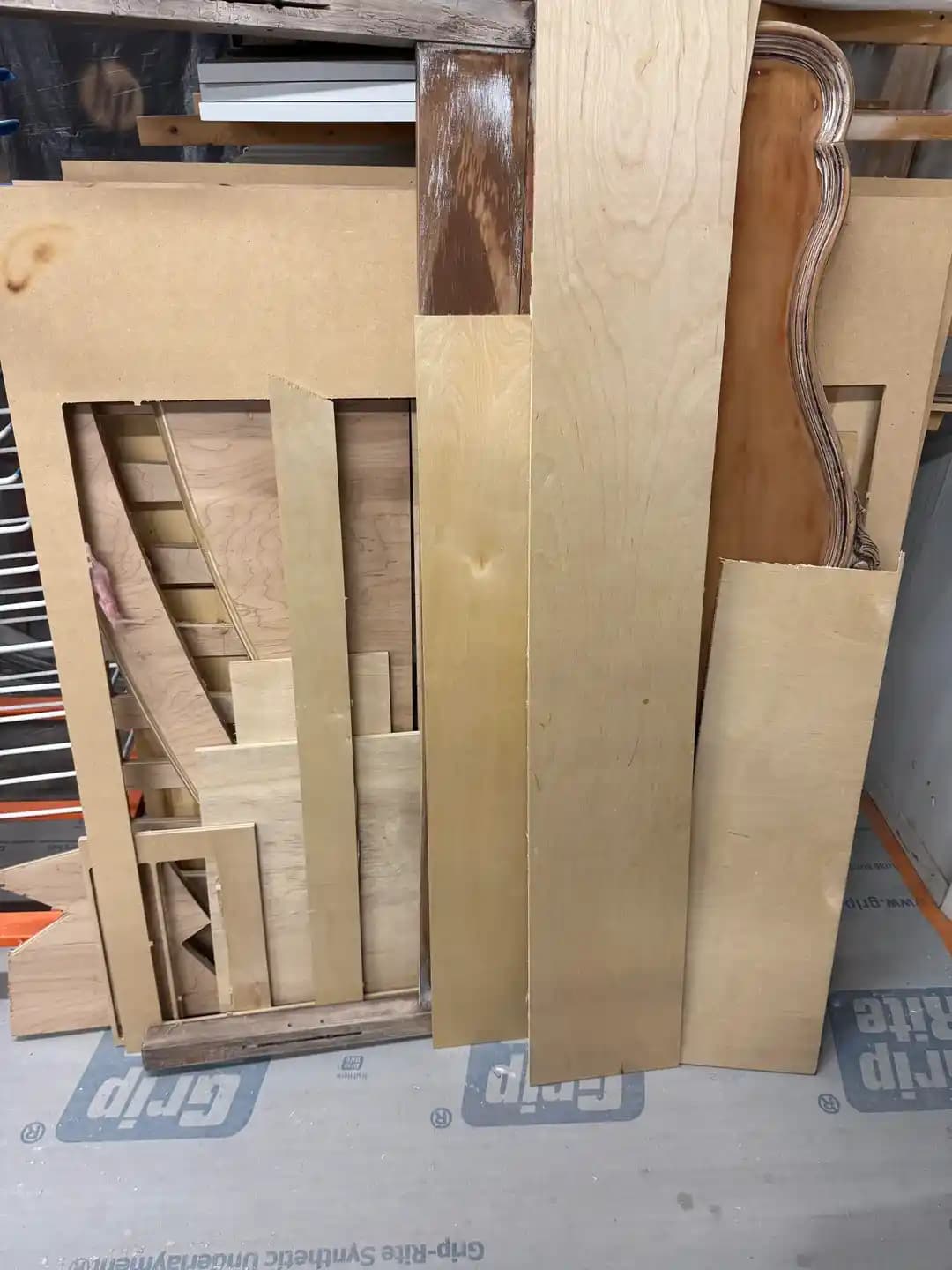 Ahşap Atıkları ve Malzeme Saklama Kriterleri: Ne Kalmalı, Ne Atılmalı?