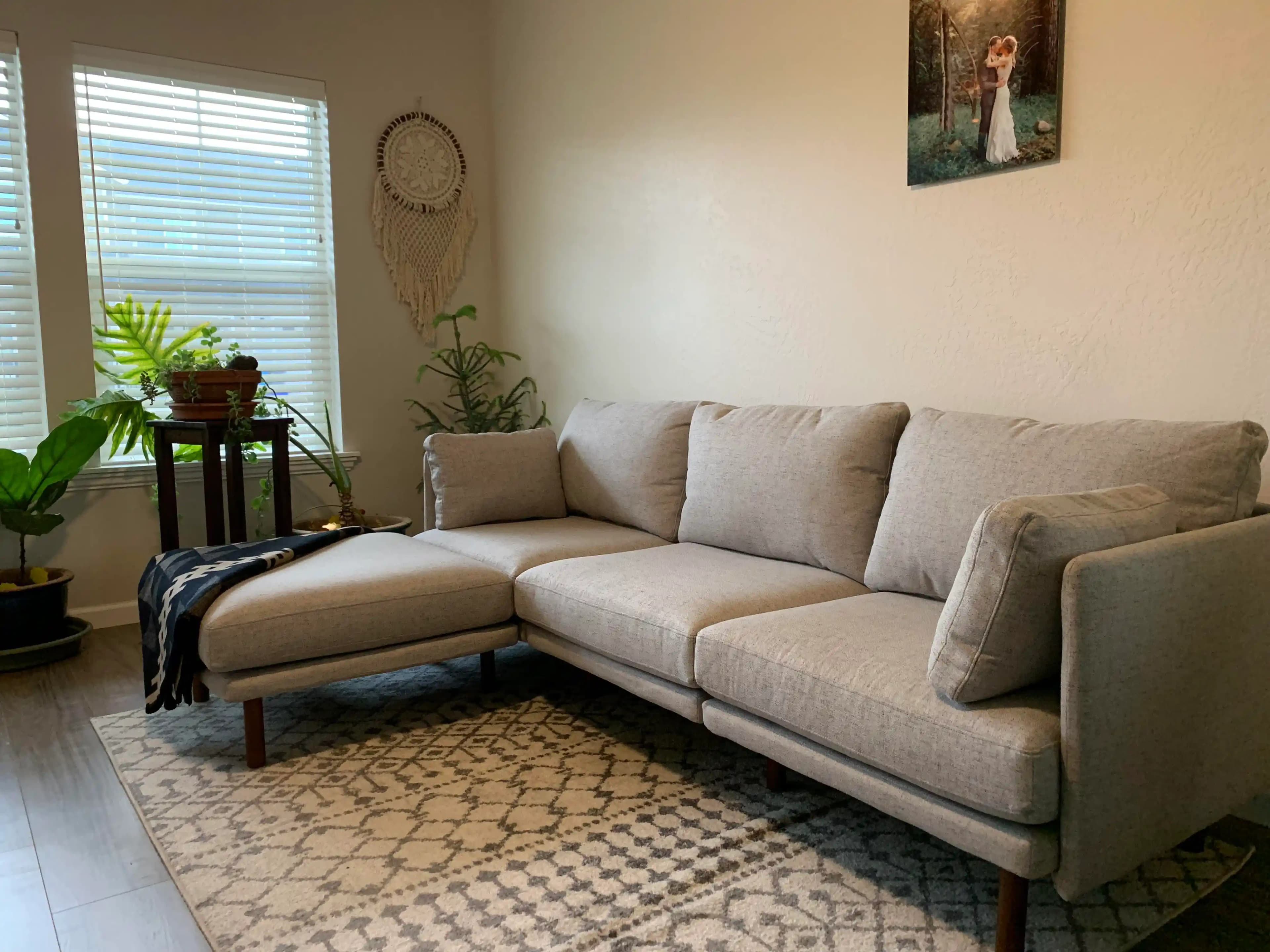 Burrow Kanepe İncelemesi: Kurulum, Konfor, Dayanıklılık ve Kullanıcı Görüşleri