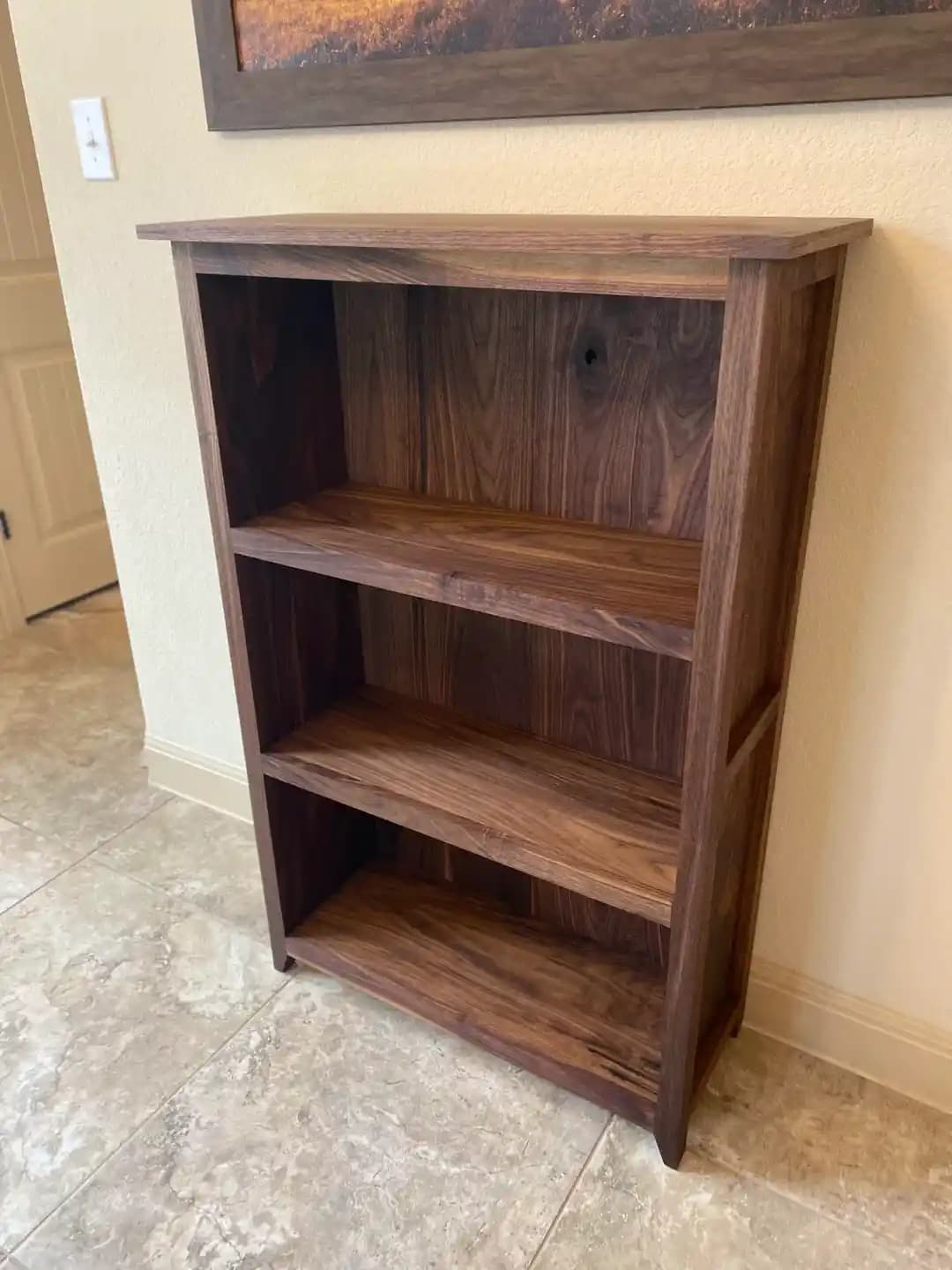 Ceviz Ağacından Dayanıklı ve Estetik Çocuk Kitaplığı Tasarımı ve Yapımı