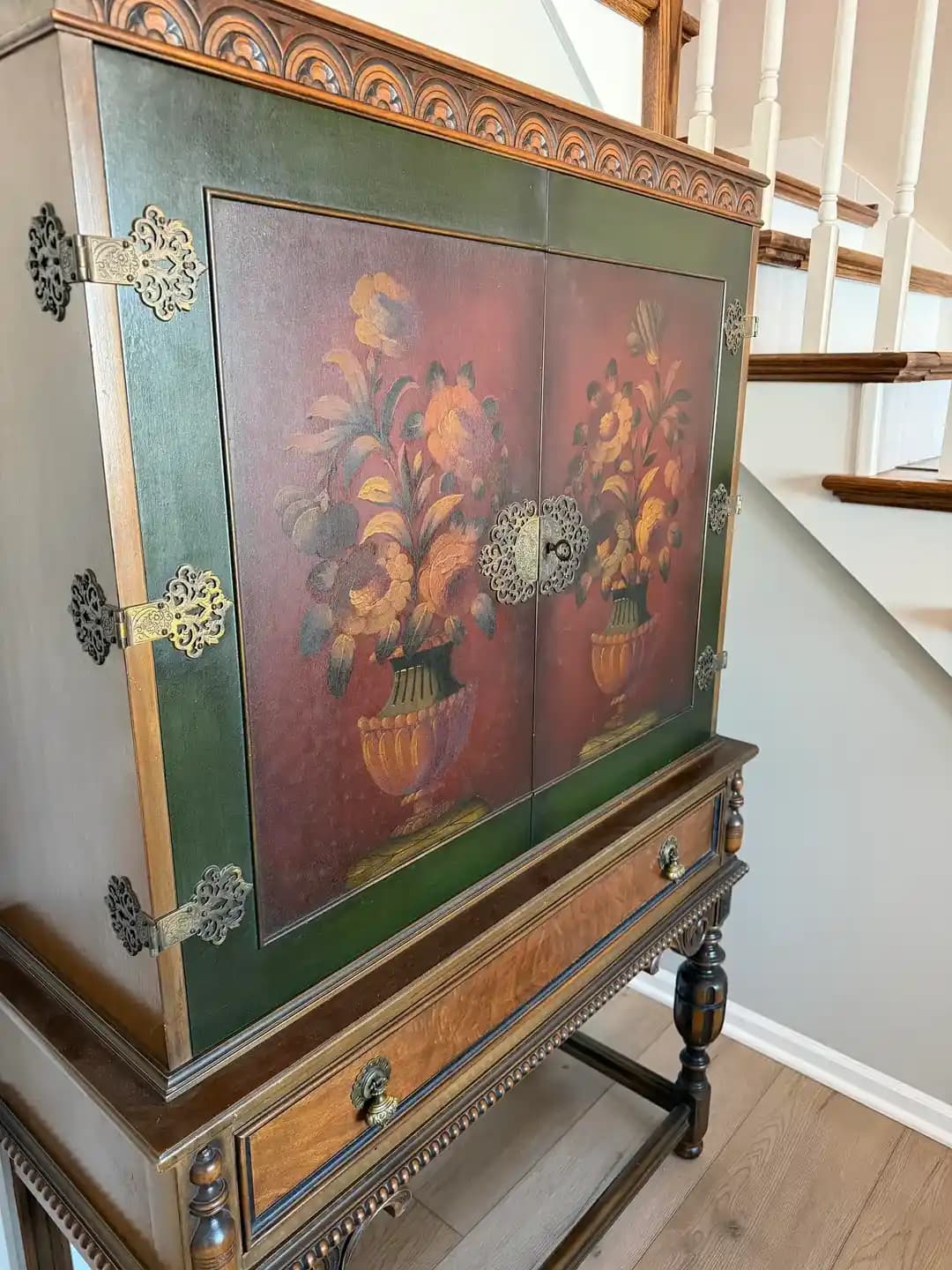 Mobilya Parlaklığı ve Çatlak Sorunlarına Etkili Çözümler ve Bakım Yöntemleri