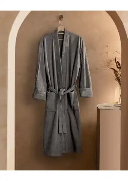 Madame Coco Nicola Kimono ve Modelhome Kapşonlu Bornoz Karşılaştırması