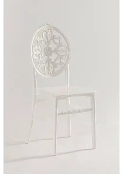 Mobetto Venüs ve Miray Beyaz Sandalye Karşılaştırması: Tasarım, Dayanıklılık ve Kullanım Özellikleri